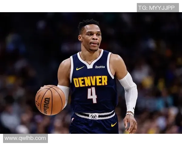 威少强势突破后仰中投稳稳命中展现顶级身体协调与进攻技巧